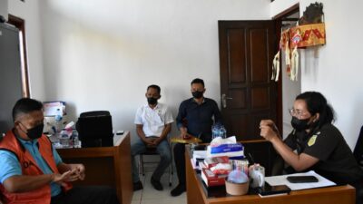 Kasus Dugaan Korupsi LPD Desa Yeh Embang Kauh Masuk Tahap II, Kejari Jembrana Serahkan Ke Penuntut Umum