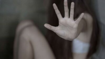 Diduga Digilir 2 Pria ABG, Gadis Cantik Asal Jembrana Disetubuhi Di Lapangan Sepak Bola