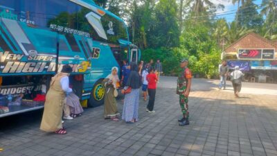 Libur Pekan, Babinsa Pantau Pengunjung Wisatawan