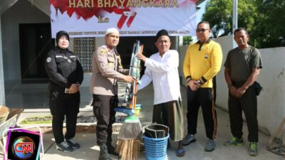 Momentum Hari Bhayangkara Ke-77, Polres Sumenep Baksos Ke Tempat Ibadah