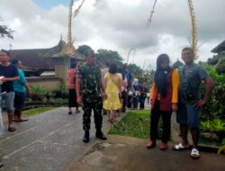 Babinsa Pantau Obyek Wisata Di Pulau Dewata Untuk Menciptakan Kenyamanan Pengunjung