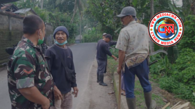 Menjalin Silahturahmi Anggota Babinsa Koramil 1626-02/Susut Komsos Dengan Tokoh Masyarakat