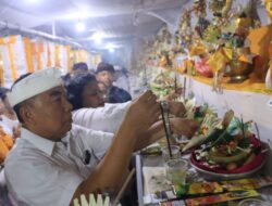 Kompak Hadir, Forkopimda Jembrana Di Ngaben Kolektif Desa Adat Yehembang
