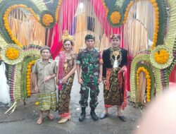 Jalin Silahturahmi, Babinsa Siakin Hadiri Resepsi Pernikahan Warga Binaan