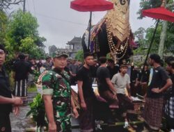 Babinsa Amankan Prosesi Ngaben Warga Binaan