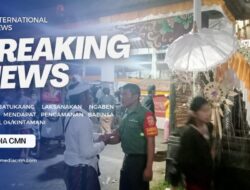 DESA BATUKAANG LAKSANAKAN NGABEN MASSAL MENDAPAT PENGAMANAN BABINSA KORAMIL 04/KINTAMANI