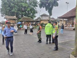 Babinsa Atensi Obyek Wisata Penglipuran, Jelang Hari Raya Galungan Guna Terjaganya Kondusifitas Wilayah