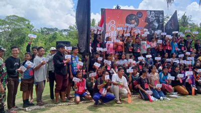 Babinsa Koramil 03/Tembuku Turut Dampingi Tim Relawan Dalam Rangka Pemberian Bantuan Sosial