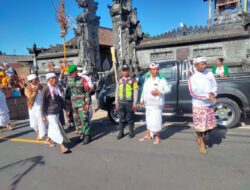 Babinsa Desa Suter Pantau dan Kawal Upacara Mendak Nuntun demi Keamanan Warga