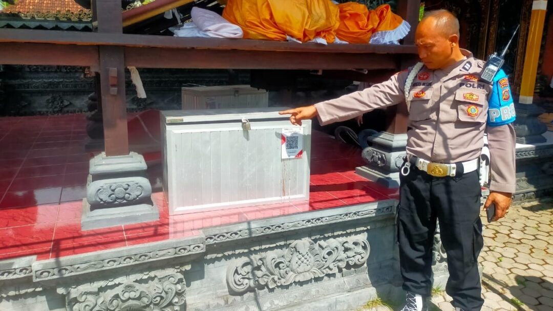 Maling Satroni Pura Desa Lan Puseh Dauhwaru