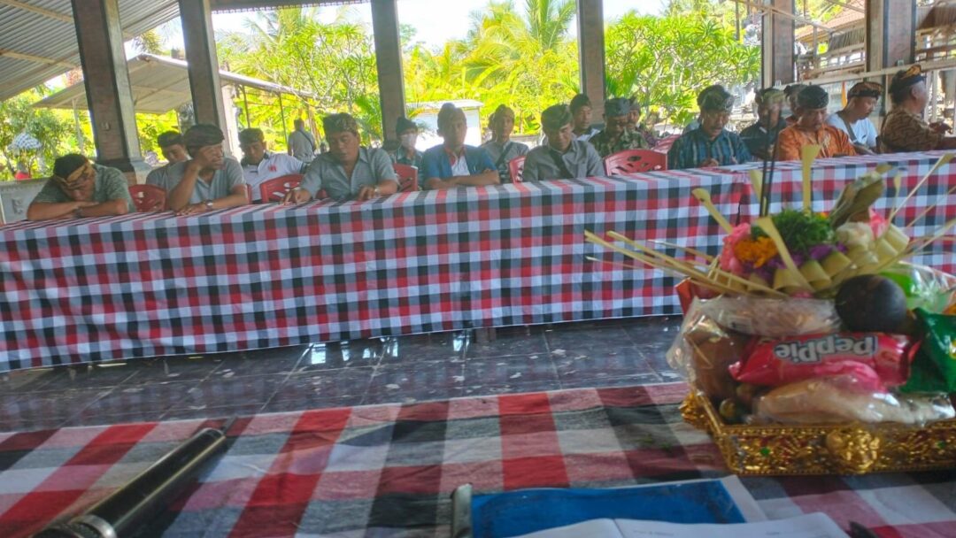 Bendesa Diduga Terlibat !! Warga Tegalcangkring Kembali Mempertanyakan Kasus Bendahara Desa Adat Yang Makan Uang