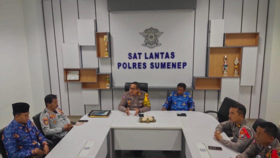 Stop Balap Liar, Satlantas Polres Sumenep Bersama Instansi Terkait Sepakat tutup Jalan Diponegoro Pada Malam Minggu