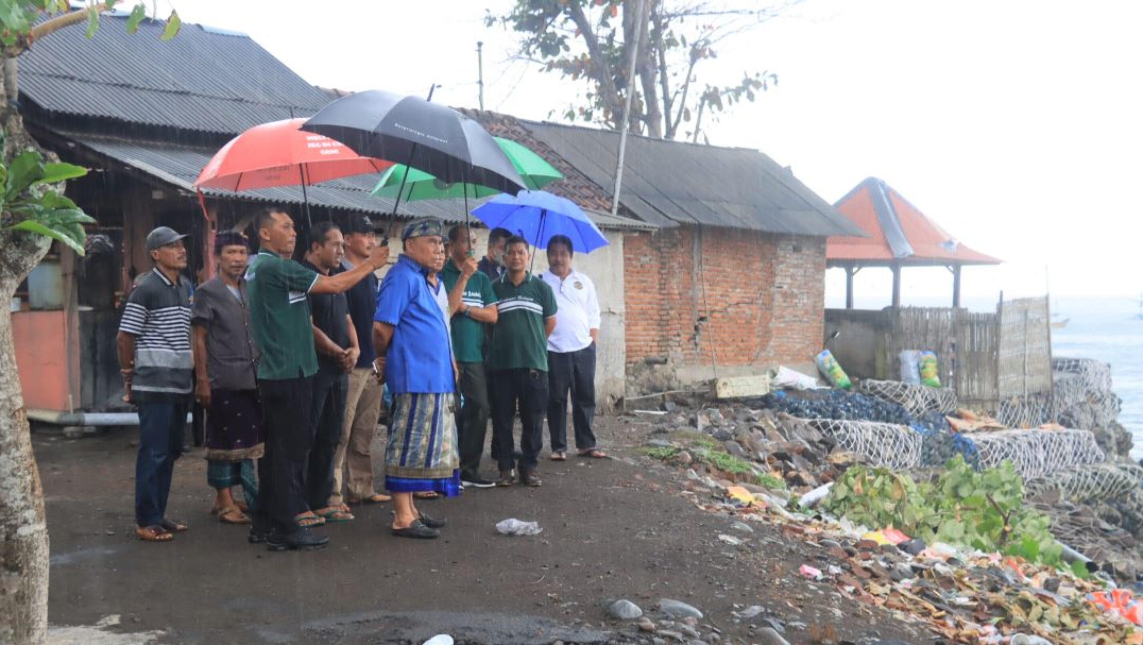 Bupati Jembrana Cek Lokasi Abrasi dan Pastikan Pengaman Pantai Pebuahan Segera Dibangun