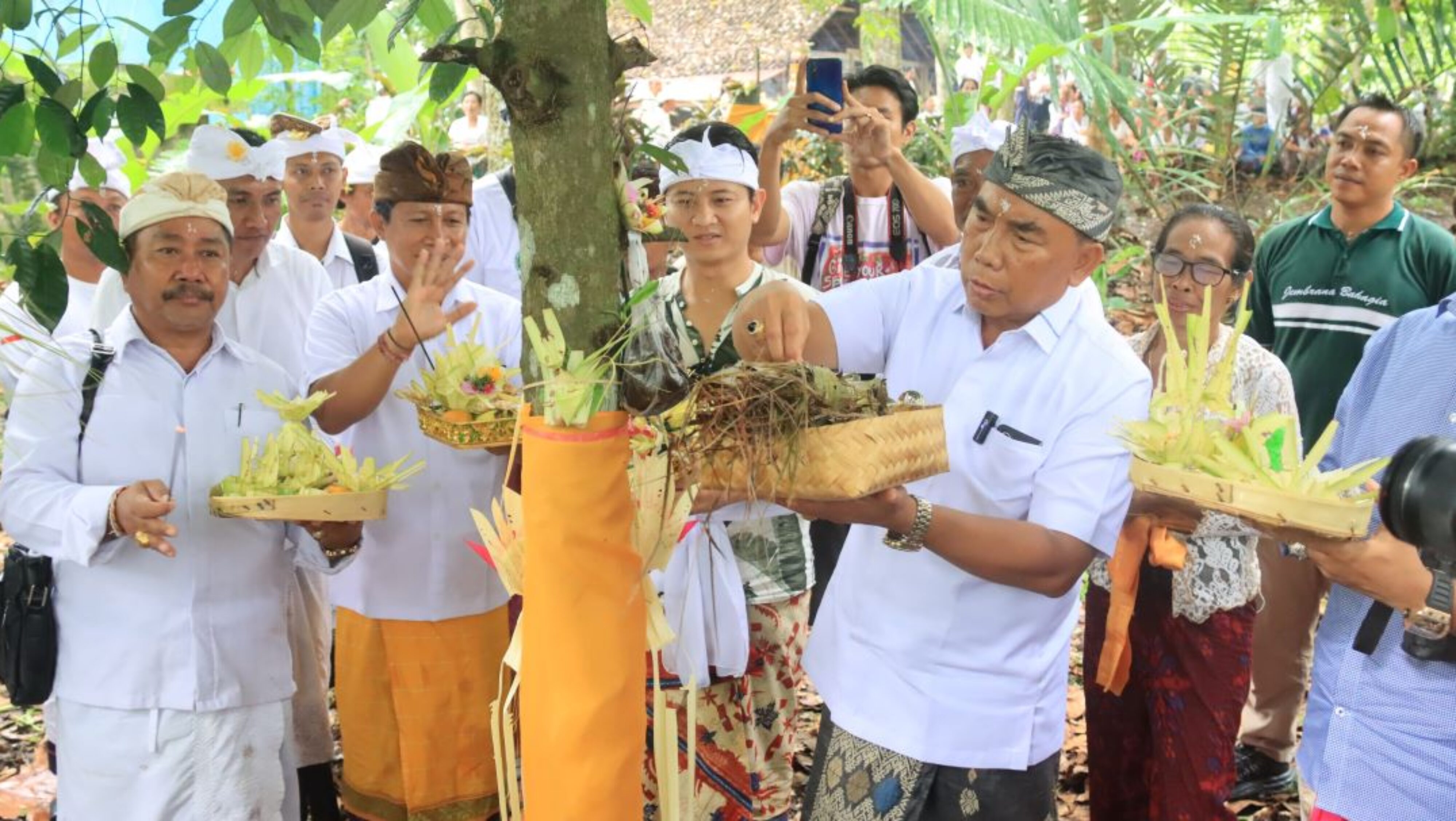 Wujud Terimakasih Terhadap Alam, Festival Tumpek Wariga Dibuka Langsung Oleh Bupati Jembrana 