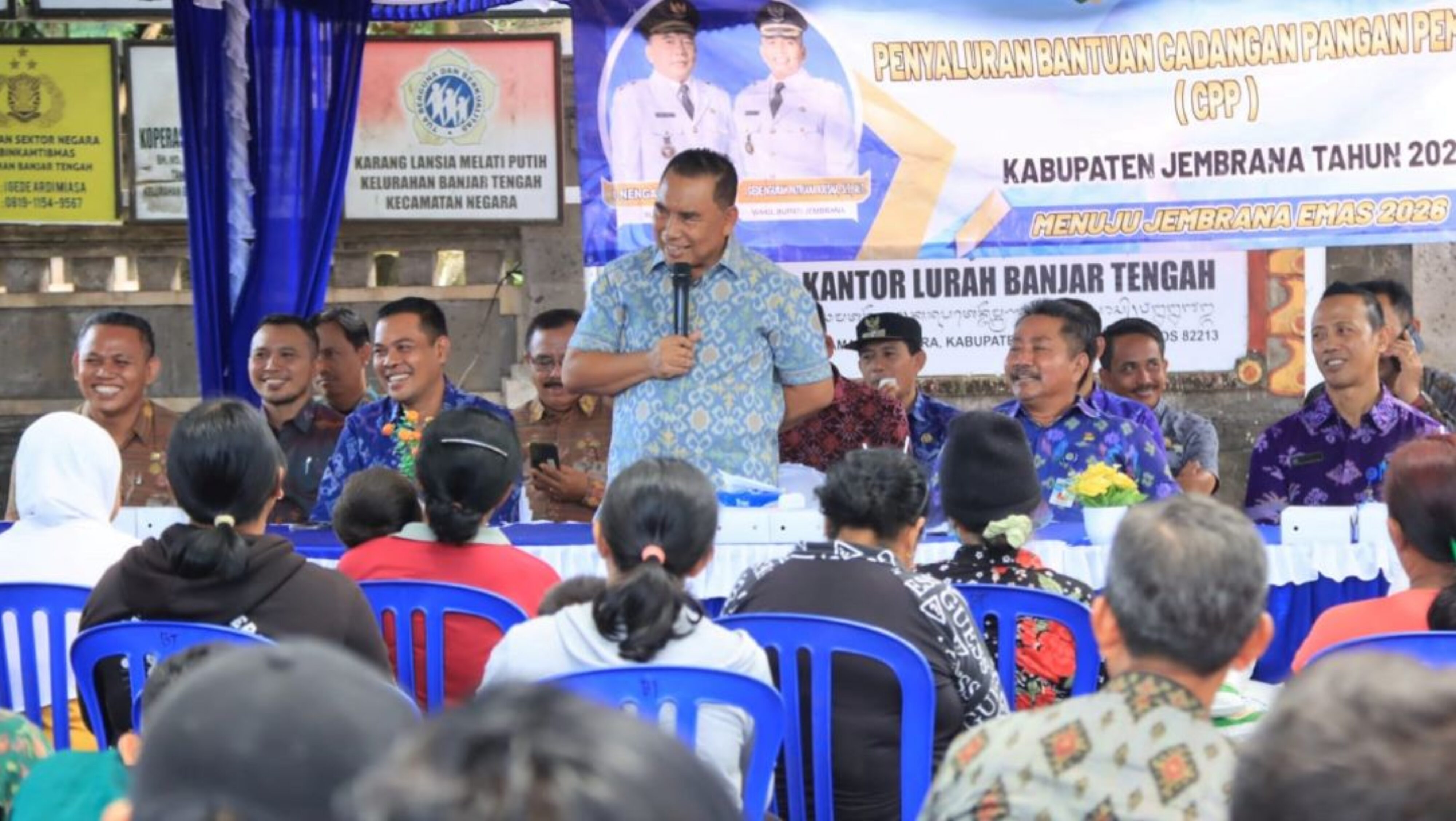 Bupati Tamba Salurkan Bantuan Cadangan Pangan Pemerintah (CPP) Tahap 1