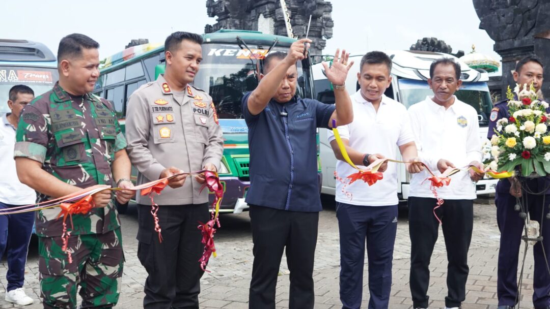 Realisasikan Janji Kampanye, Tamba-Ipat Luncurkan Trans Bahagia Transportasi Gratis Anak Sekolah