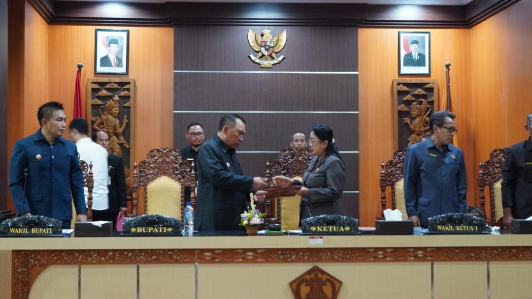 Rapat Paripurna I DPRD Kabupaten Jembrana, Bupati Jembrana Sampaikan LKPJ Tahun 2023 dan Dua Ranperda