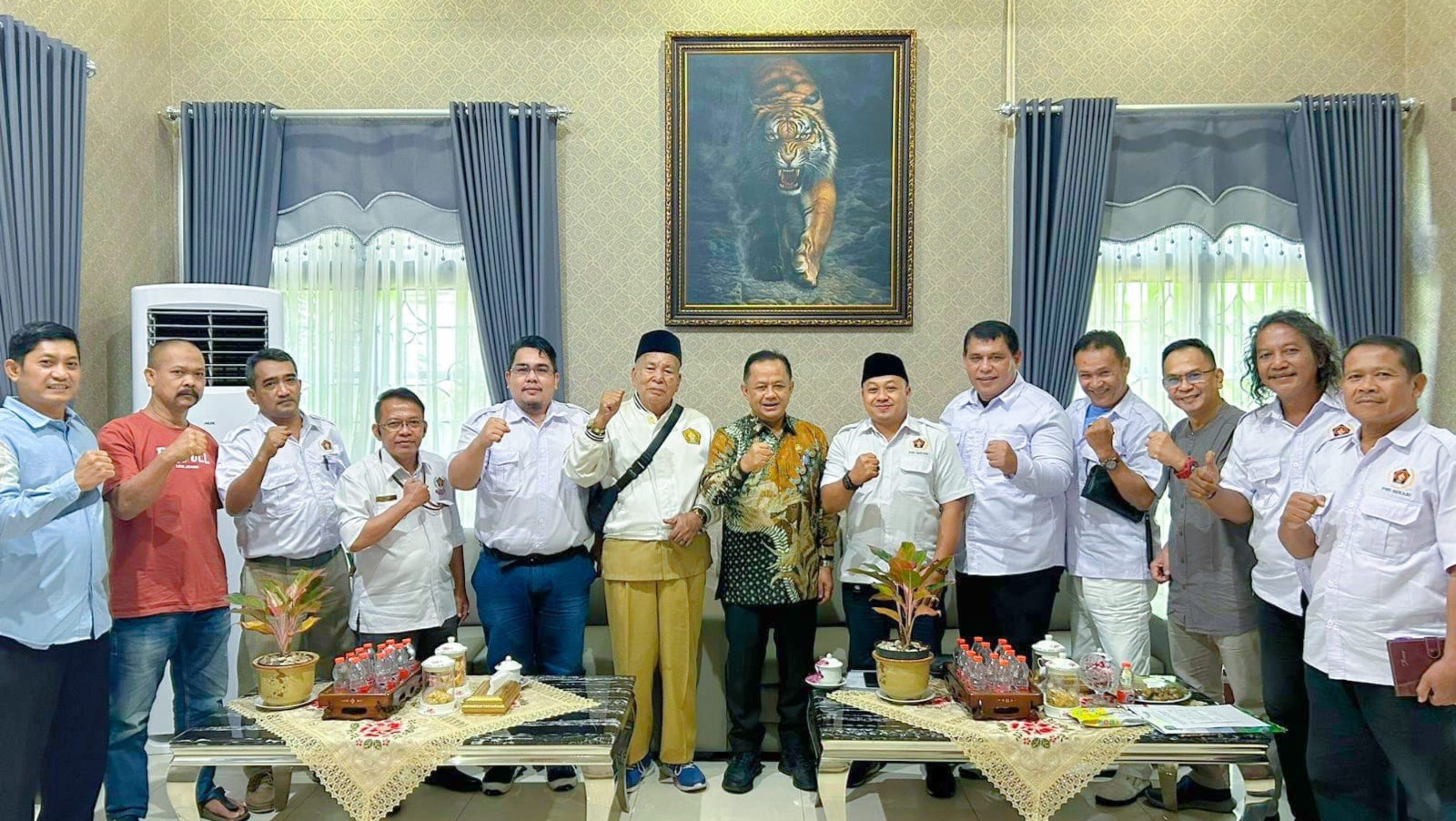 Raden Gani Muhamad Berkomitmen Jalin Komunikasi Dengan PWI Bekasi Raya