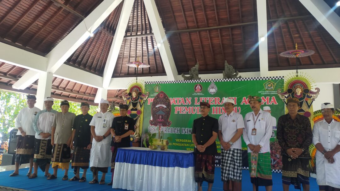 Peradah Indonesia Melaksanakan Penguatan Literasi Agama Pemuda Hindu 2024