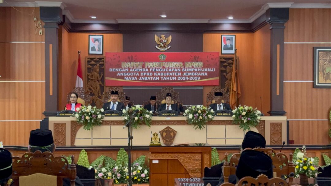 Sebanyak 35 Anggota DPRD Kabupaten Jembrana Periode 2024-2029 Resmi Dilantik