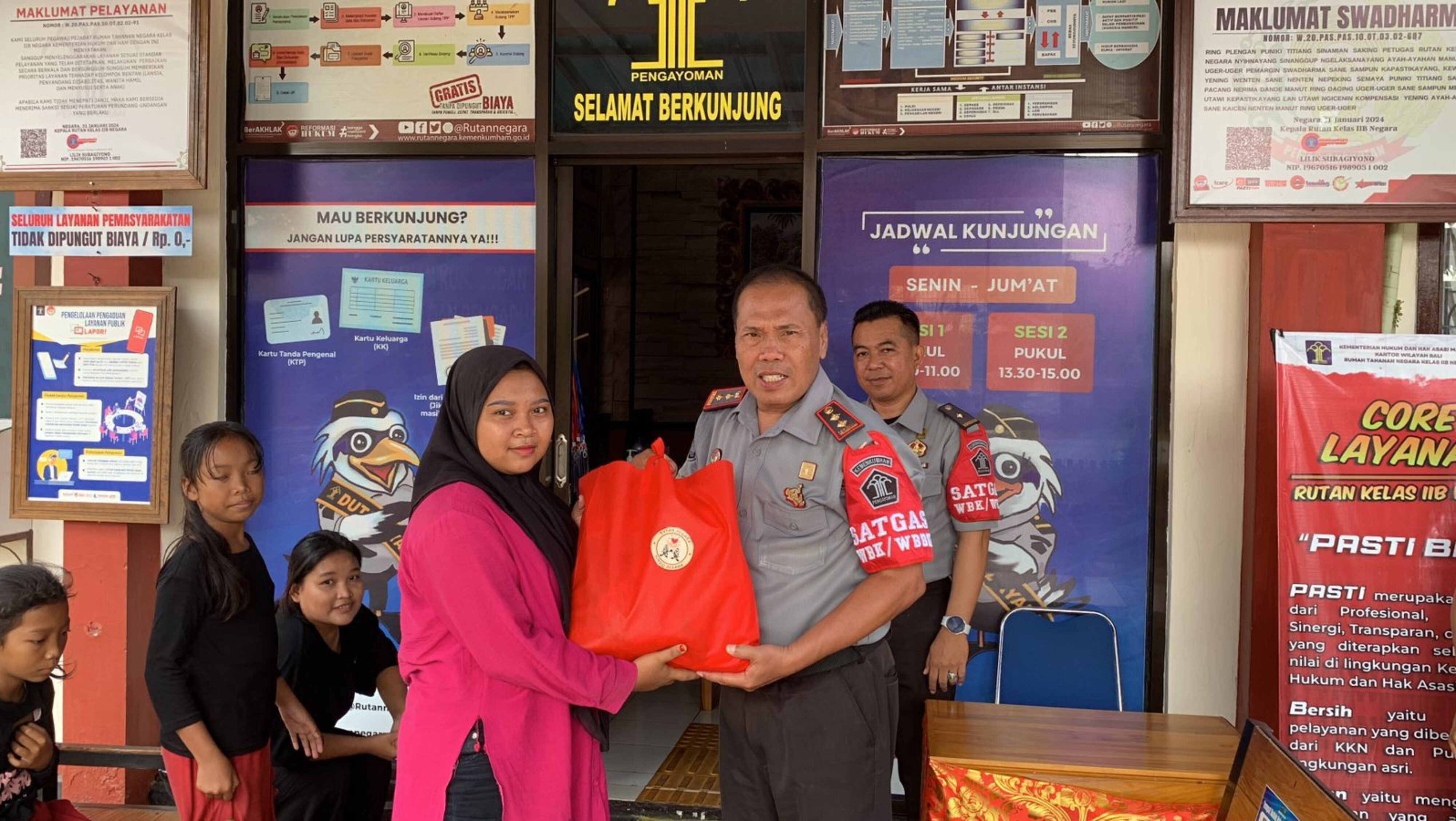 Wujudkan Program Asta Cita Presiden RI, Rutan Negara Bantu Keluarga Warga Binaan Dengan Sembako