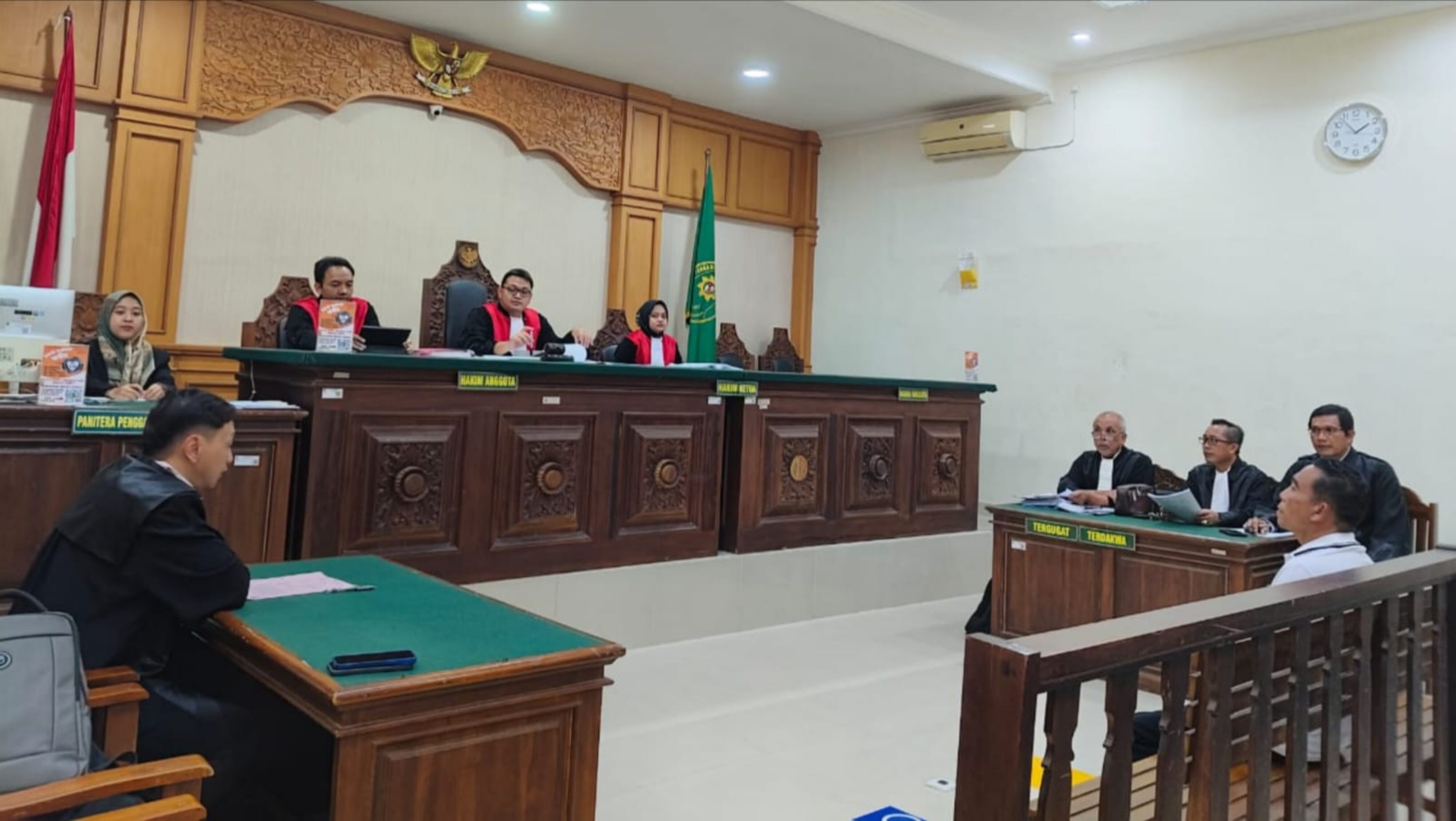 Sidang Perdana Perkara Jurnalis Di Jembrana, Juga Terungkap Fakta BWS Nyatakan SPBU Langgar Sempadan Sungai