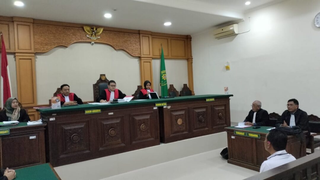 Kuasa Hukum Jurnalis Media CMN Ajukan Eksepsi, Tegaskan Kasus Seharusnya Ditangani Dewan Pers, Dan Beberkan Fakta SPBU Langgar Sempadan Sungai