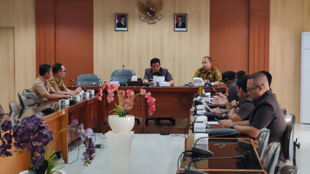 Bapemperda DPRD Jembrana Gelar Rapat Kerja Bahas Propemperda 2026