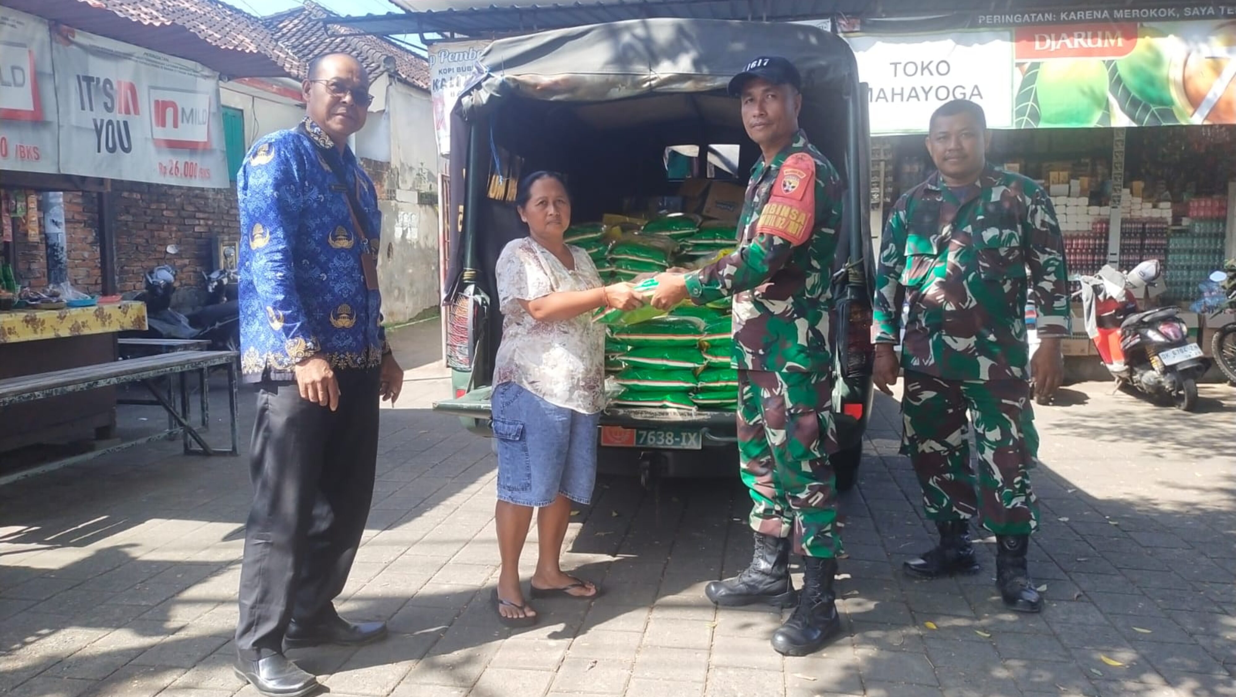 Kodim 1617/Jembrana Gelar Gerakan Pangan Murah Bantu Kesejahteraan Masyarakat